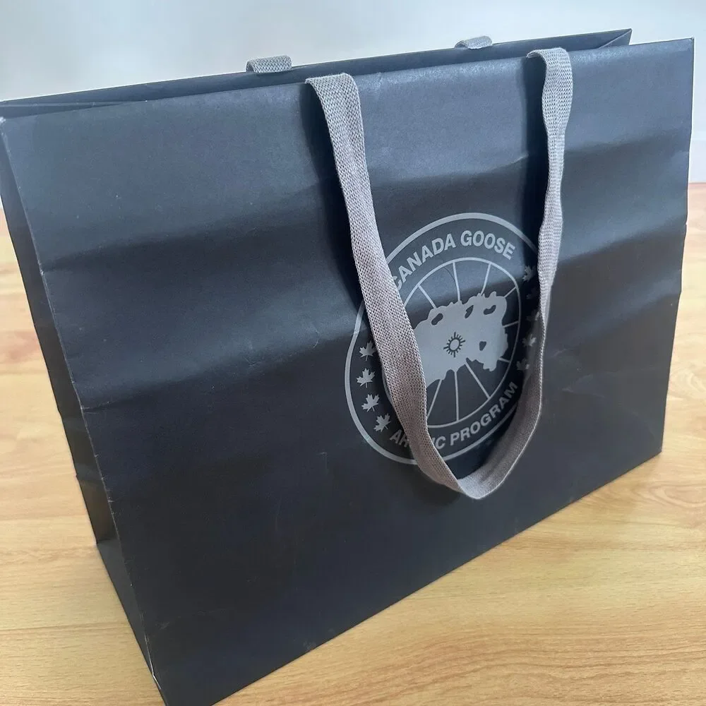 Canada Goose Paper Shopping Bag - black large, 16